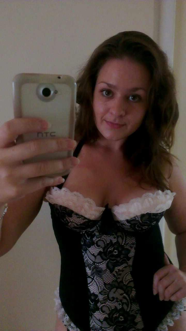 25P POF Dating Local Newcastle Girls 