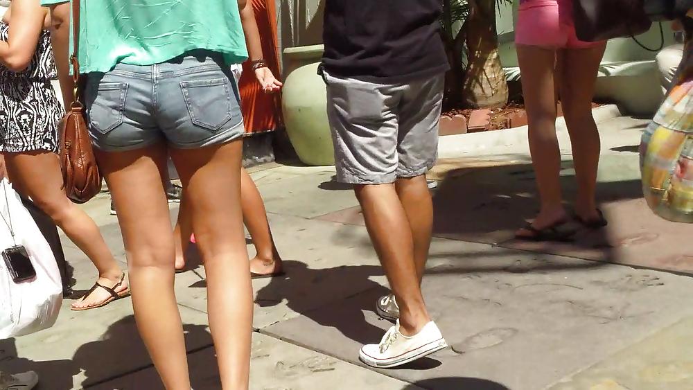 25P Tight sexy teen ass & butt in shorts 