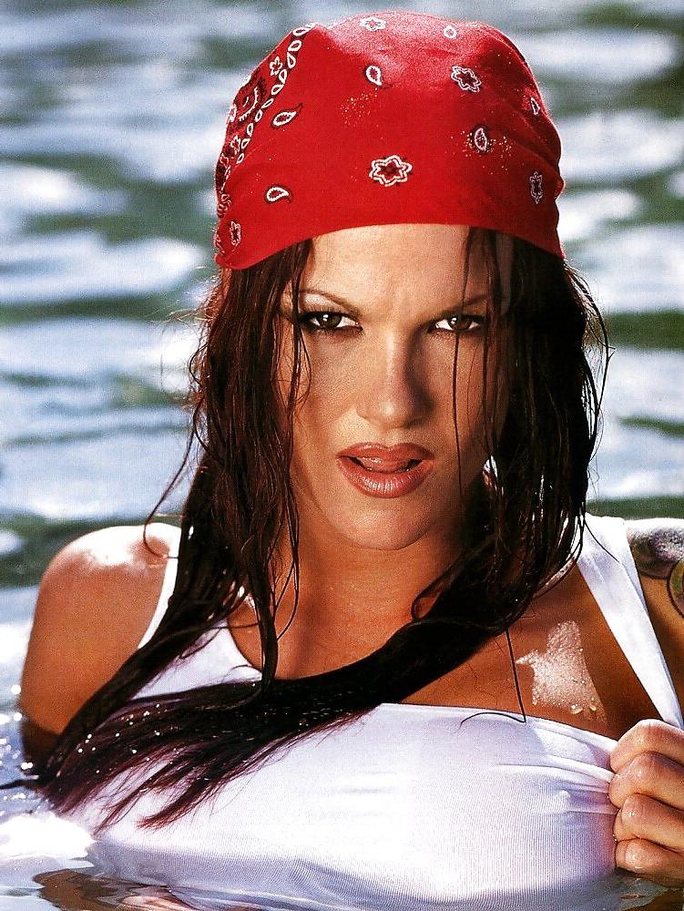 25P WWE and TNA Women 2