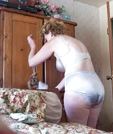 25P Pantie ass matures