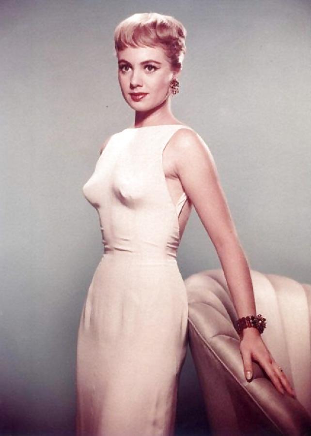 25P Shirley Jones
