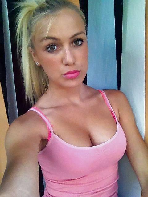 16P Romanian girl: alexandra