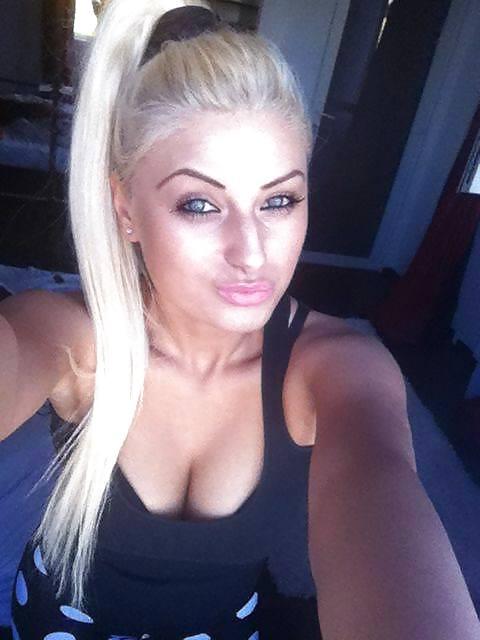 19P Romanian women: dana