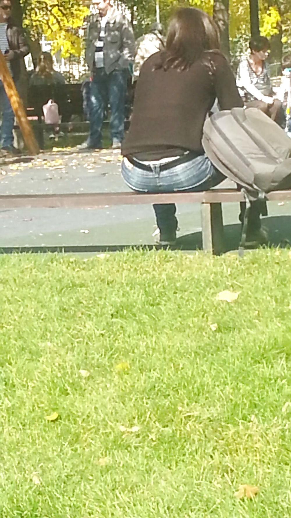 7P Ass girls romanian