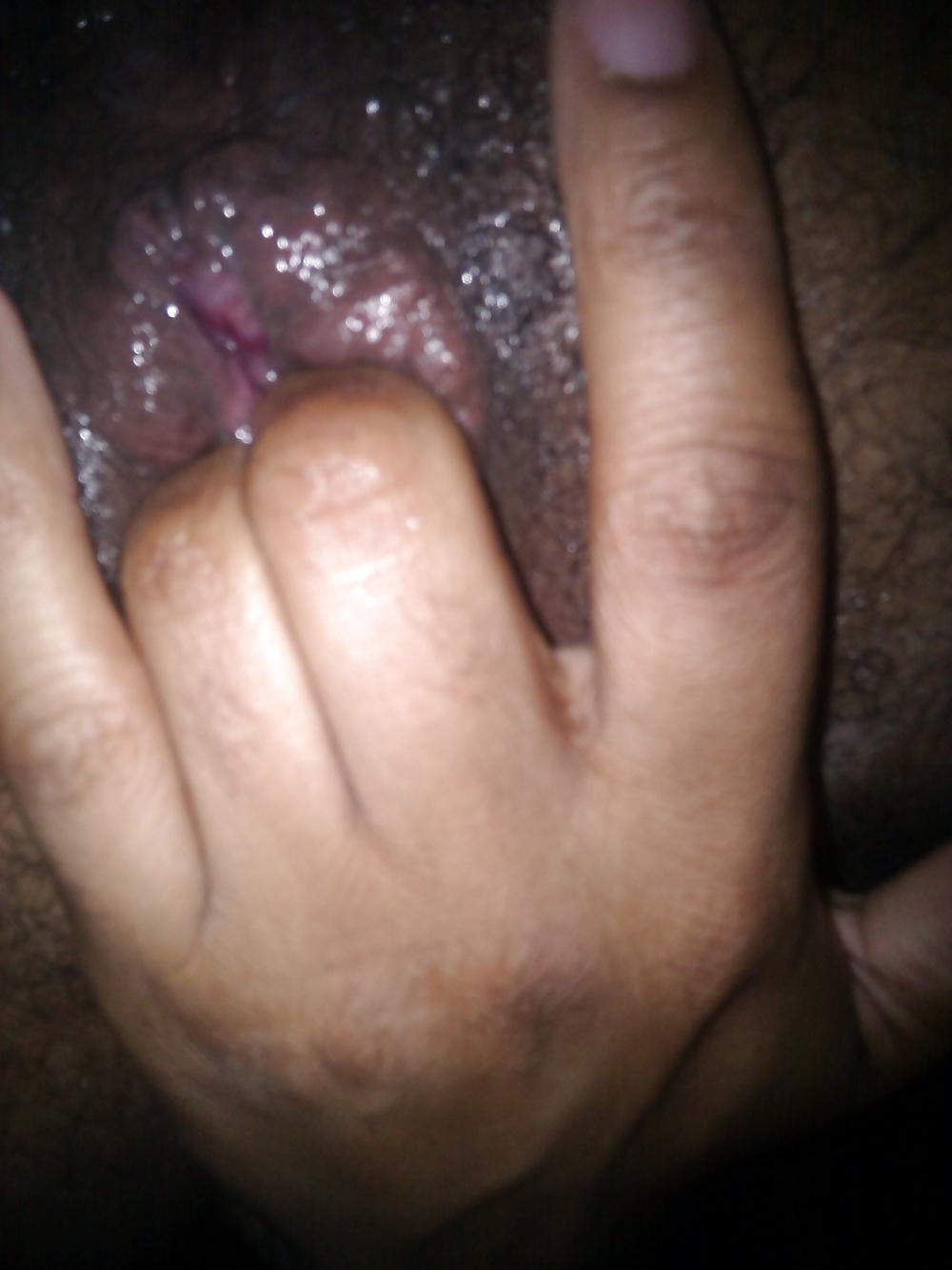 13P Fingering my wet bootyhole