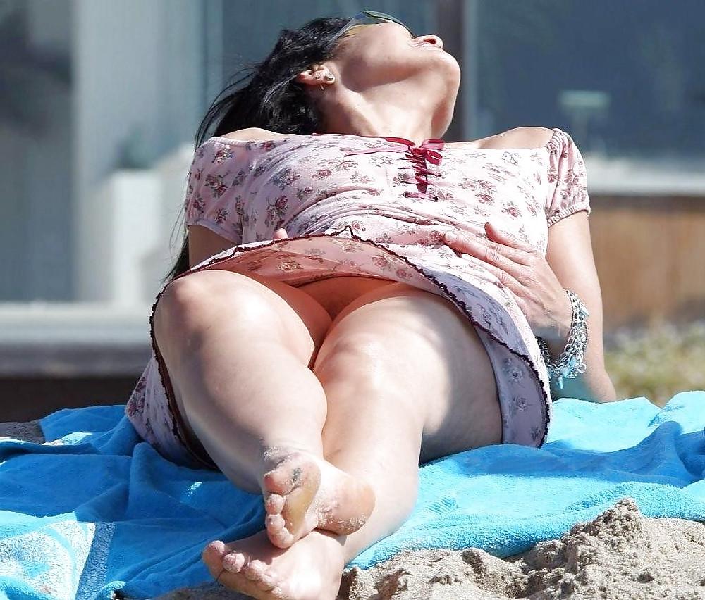 25P Upskirt & Voyeur