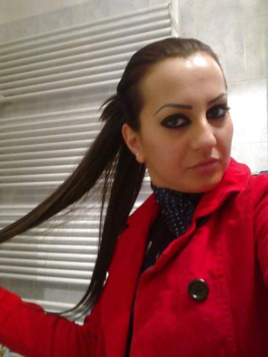 10P Romanian girl: Casandra