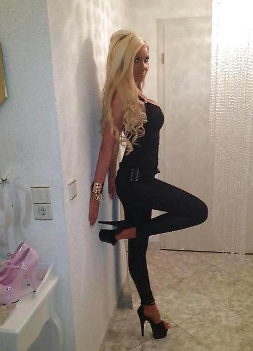 25P Legs and high heels