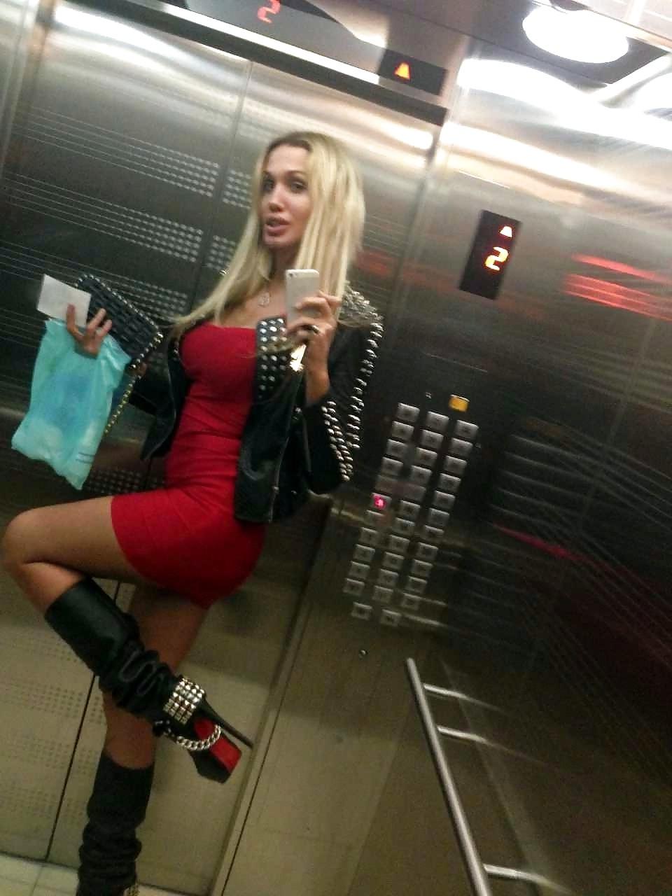25P Legs and high heels