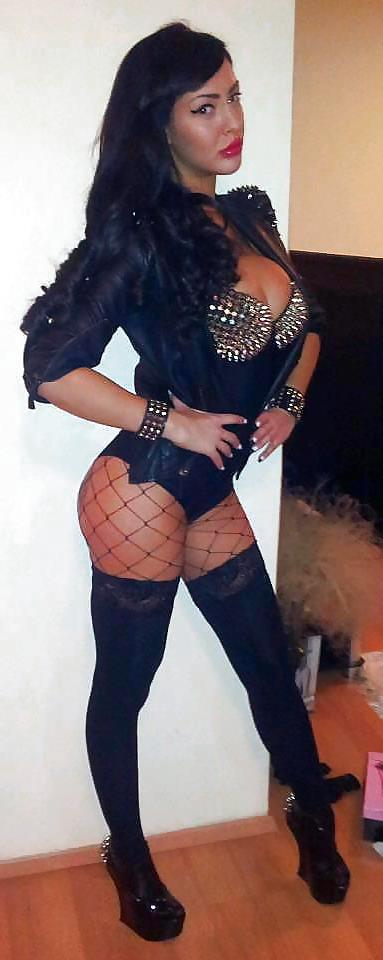 25P Legs and high heels