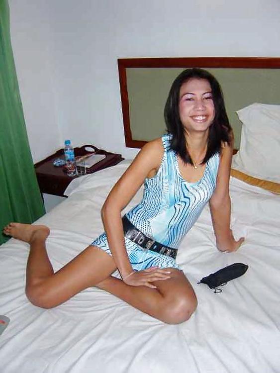 25P Pattaya Ladyboy Bem