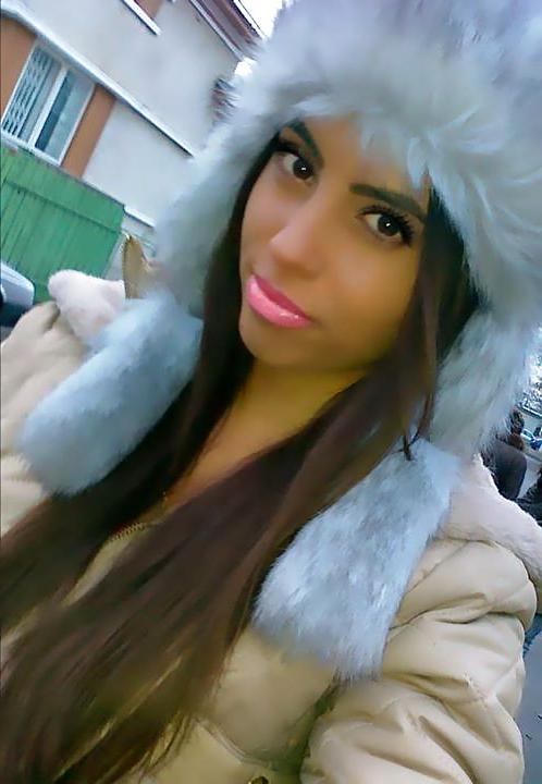 11P Romanian girl: Simona