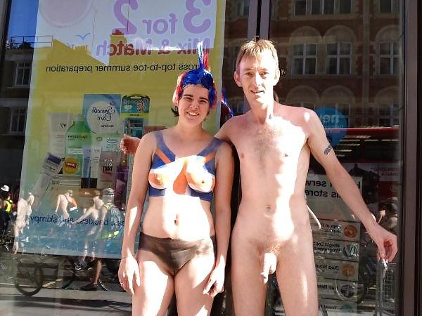 25P Horny couples