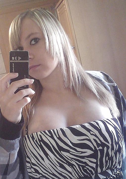 16P Teengirl non nude