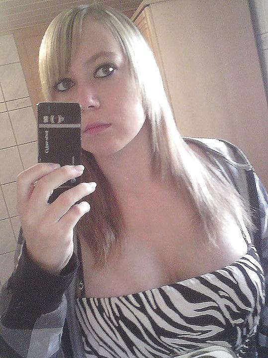 16P Teengirl non nude