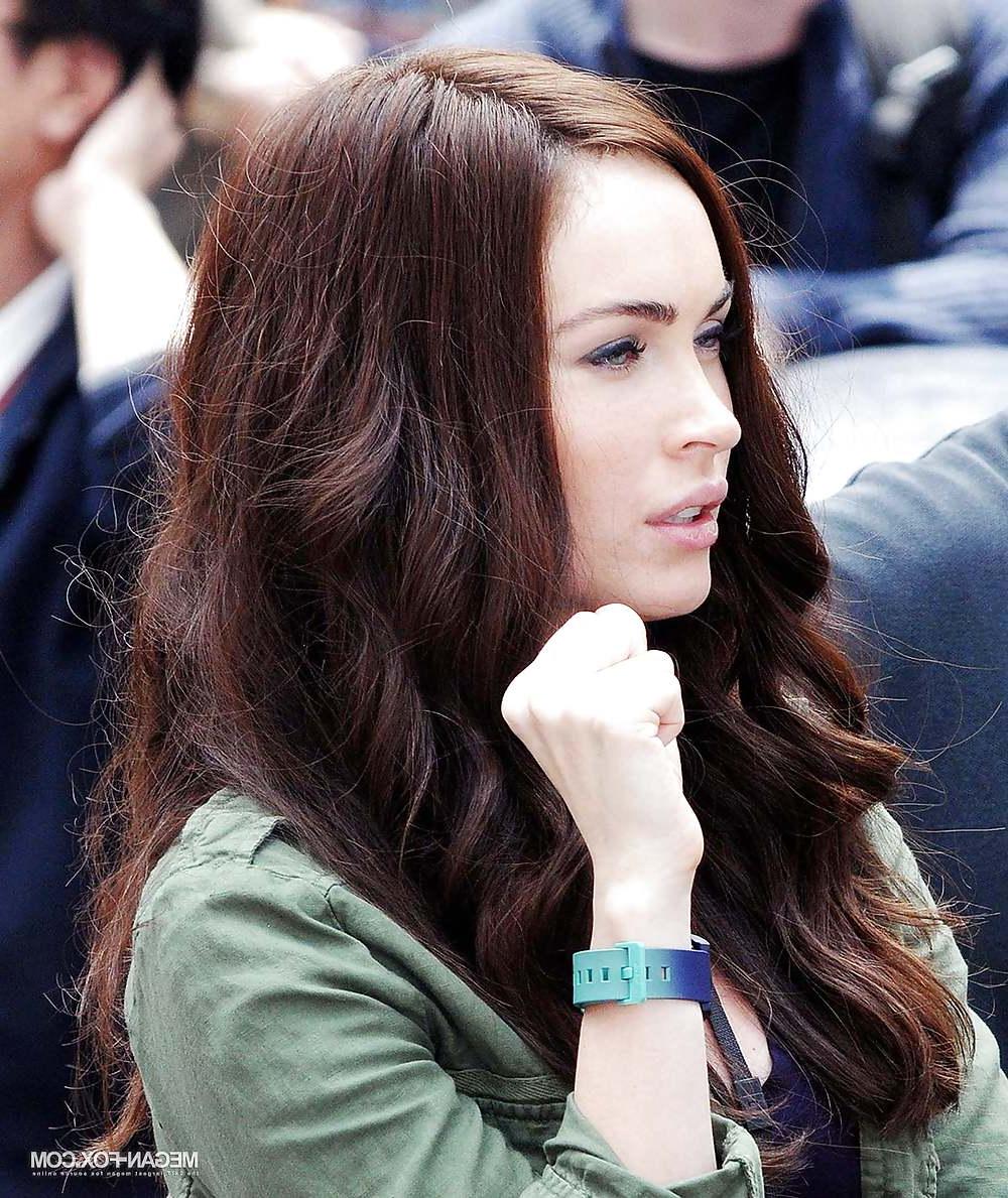 21P Megan Fox - Film Set