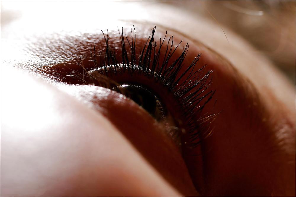 18P Teen in Close Up