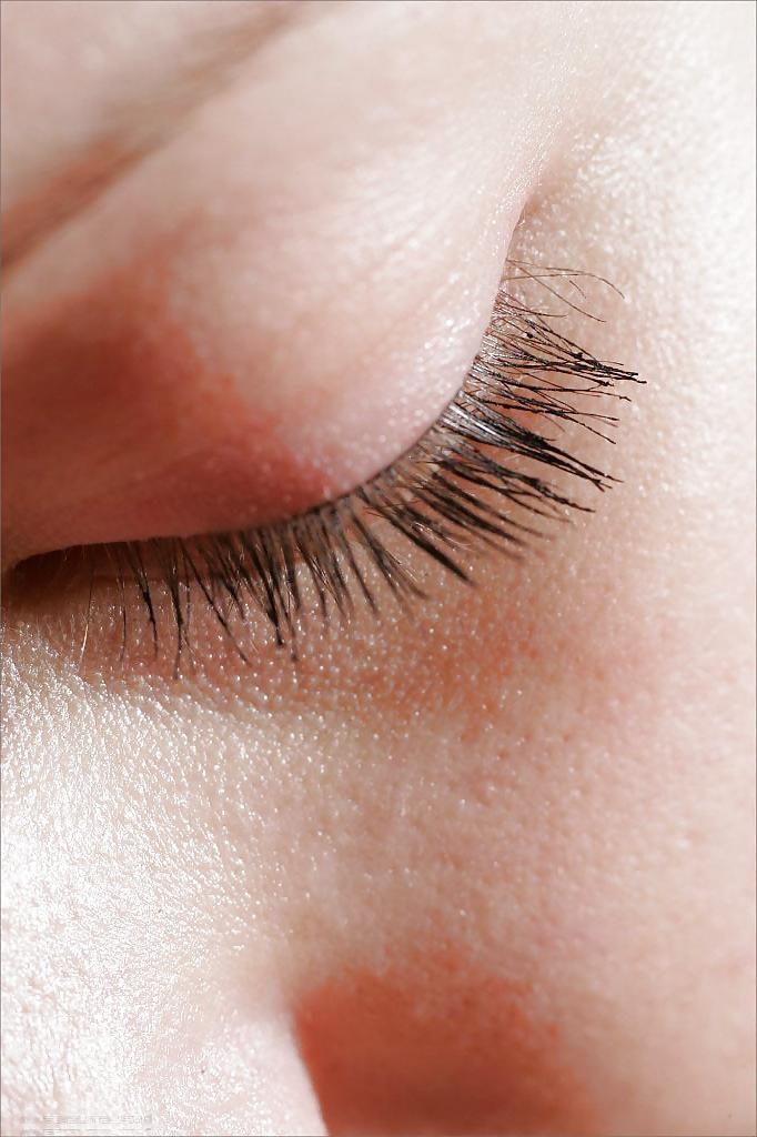 18P Teen in Close Up