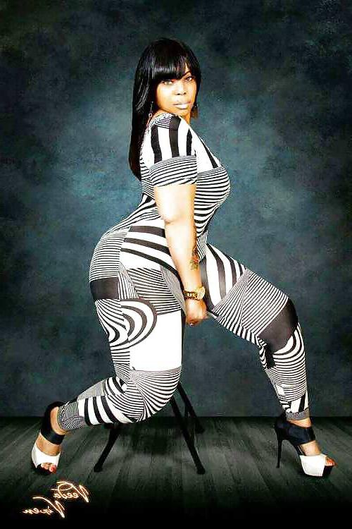 25P black azz Master