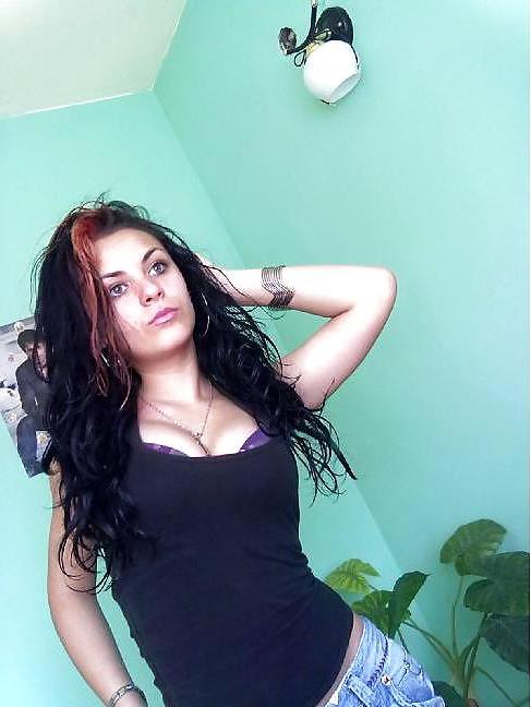 20P Romanian girl: Anna