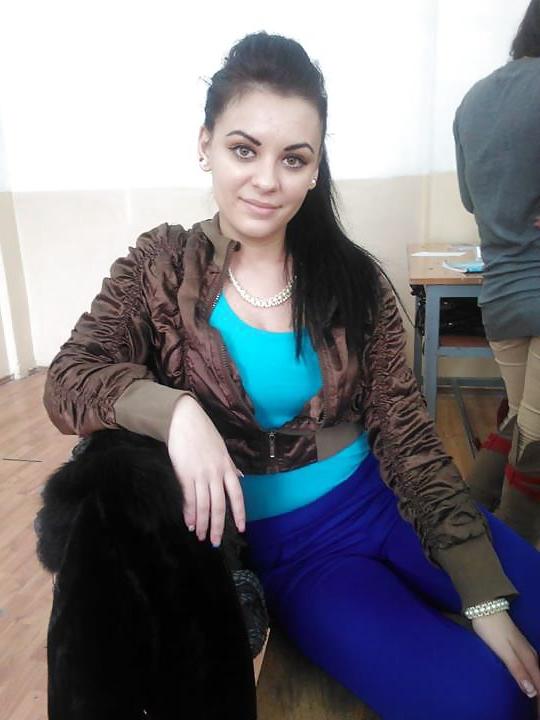 20P Romanian girl: Anna