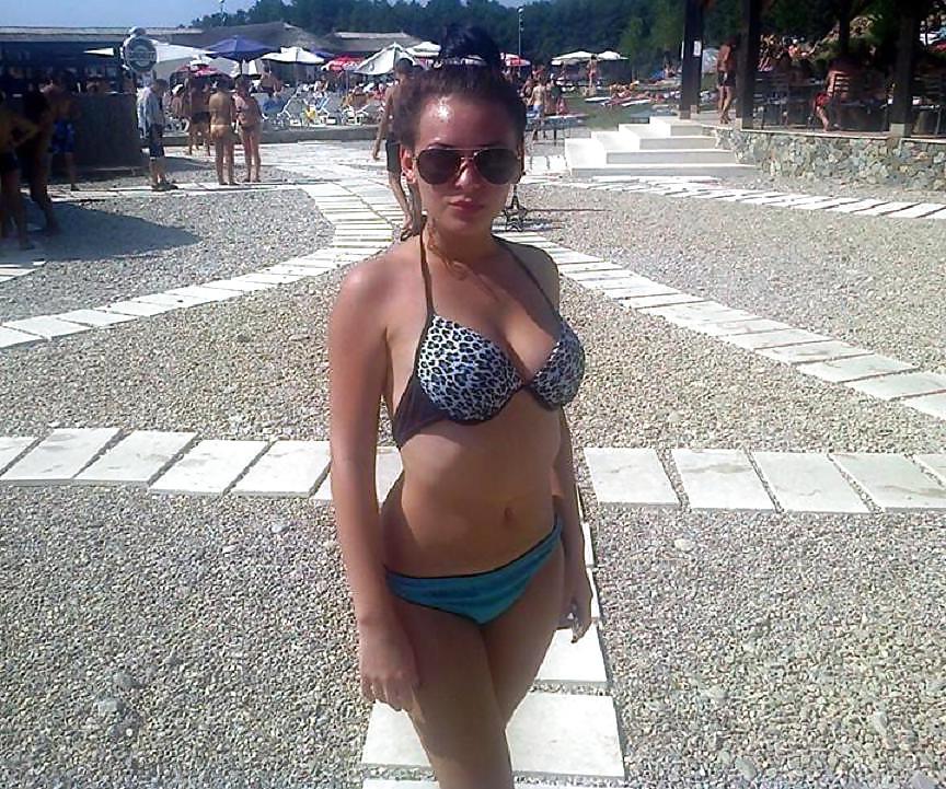 20P Romanian girl: Anna
