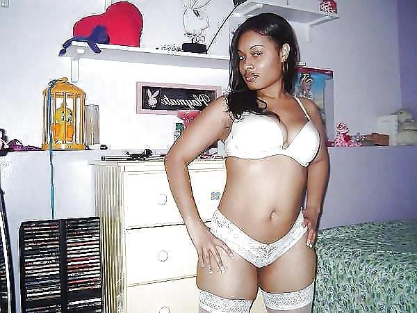 25P Ebony Women in Lingerie 4