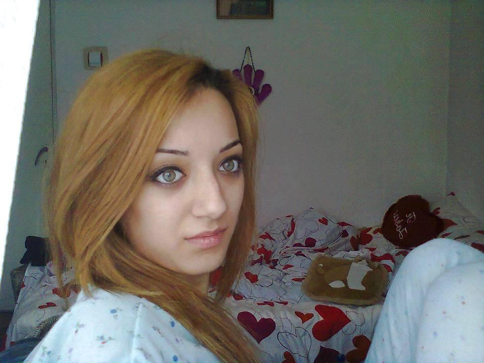 6P Romanian: Andreea
