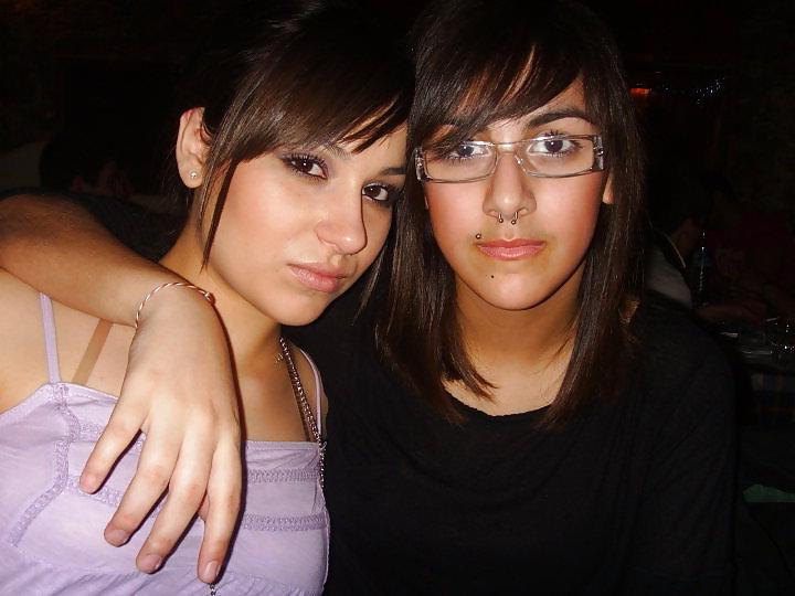 25P Greek Teen Girls 2