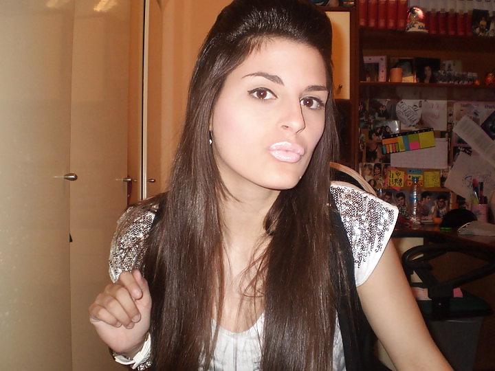 25P Greek Teen Girls 2