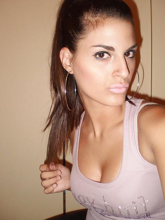 25P Greek Teen Girls 2