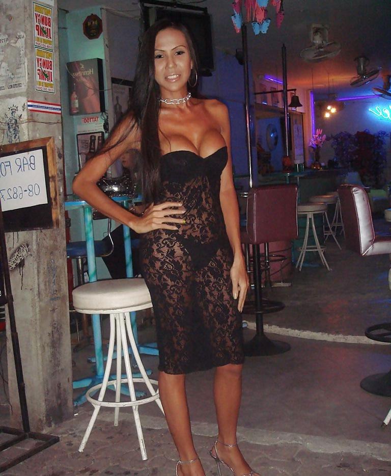 25P PATTAYA'S LADYBOYS by Night