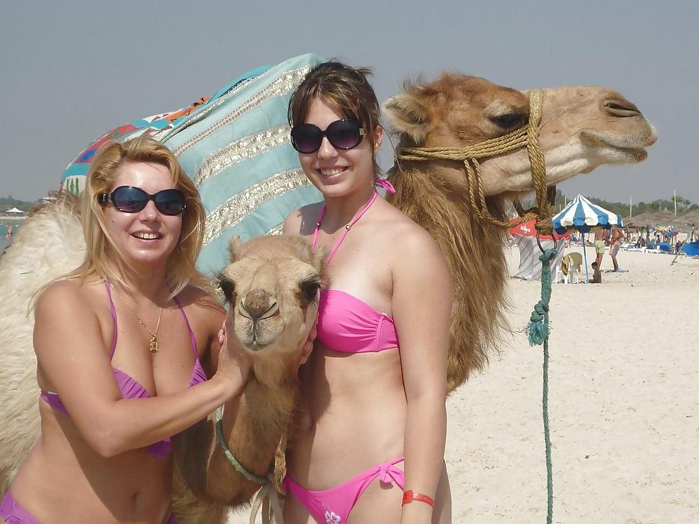 20P Mom and not her daughter in bikini 2