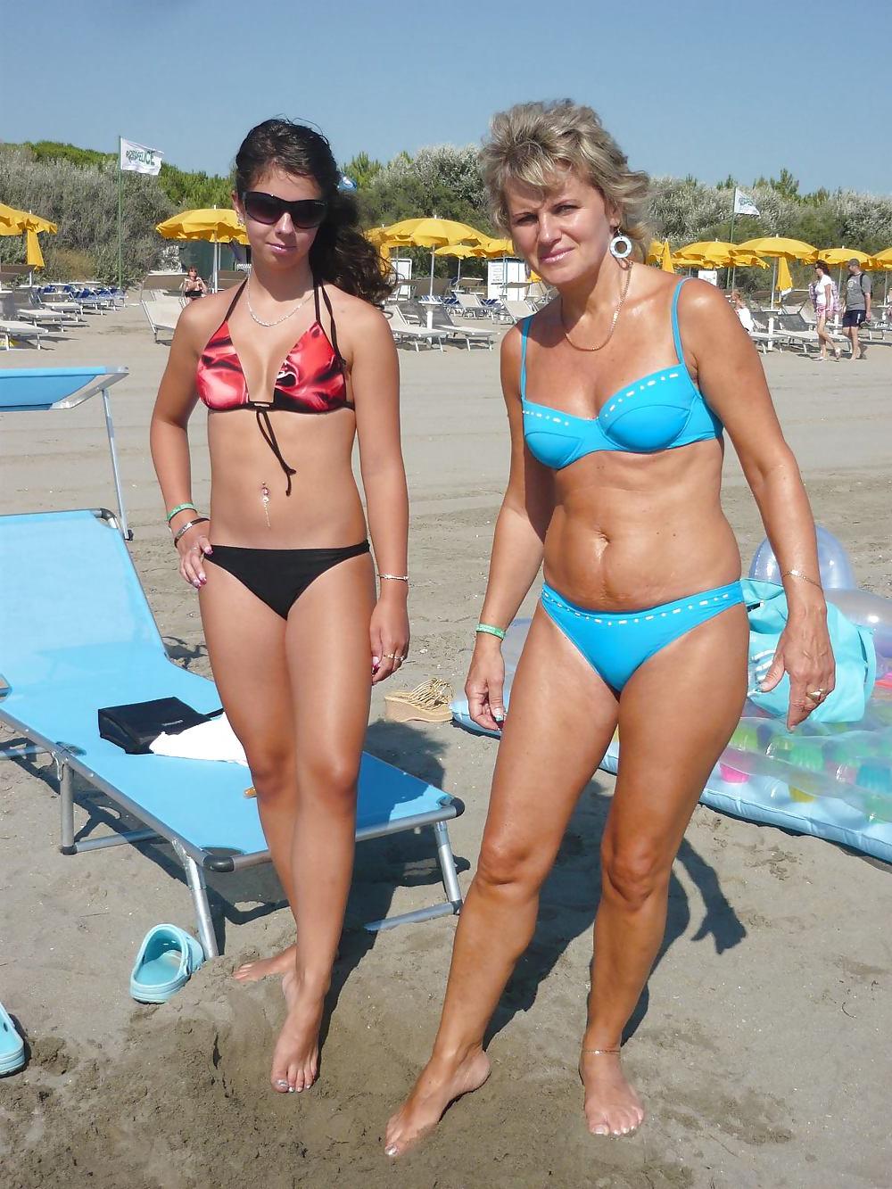 20P Mom and not her daughter in bikini 2