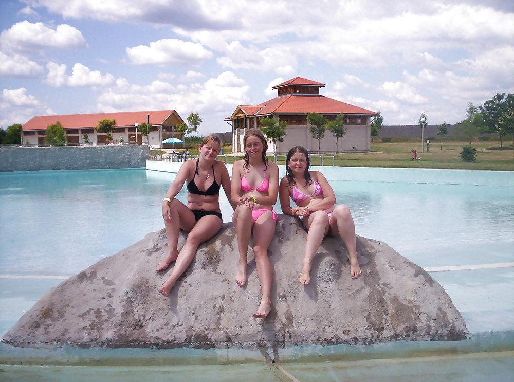 20P Mom and not her daughter in bikini 2