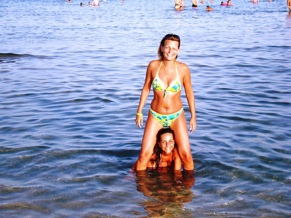 20P Mom and not her daughter in bikini 2