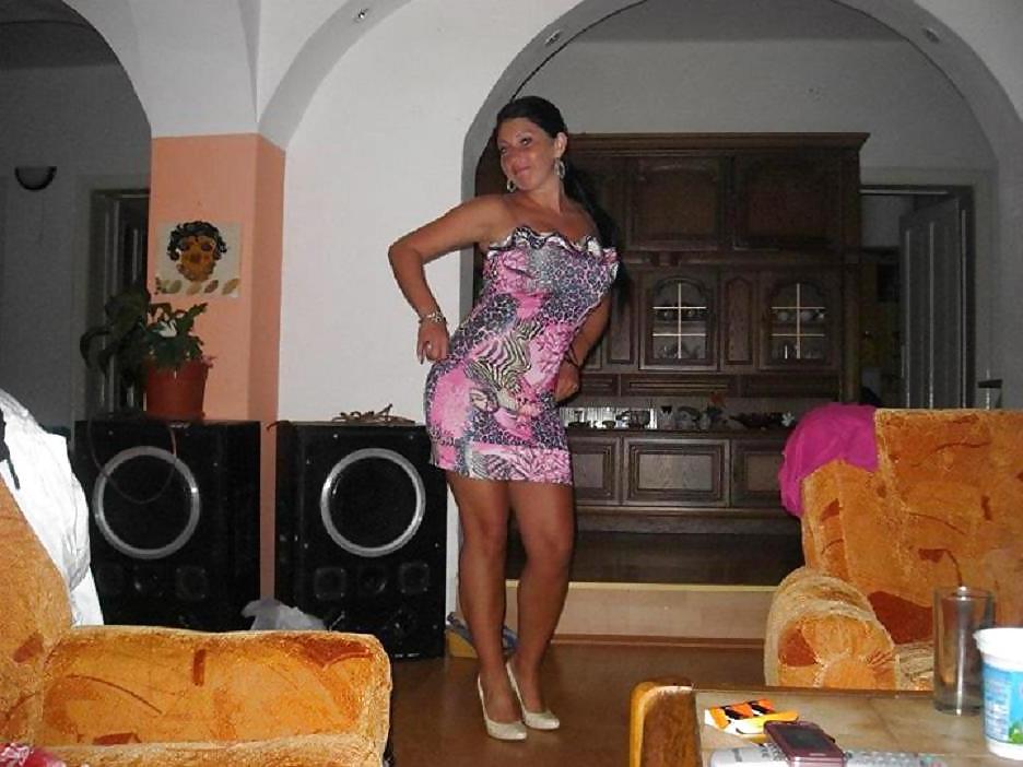 12P Romanian milf: Maria