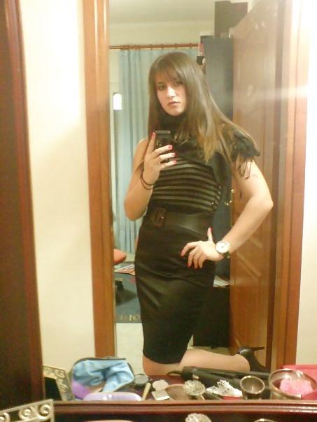 25P Greek Teen Girls