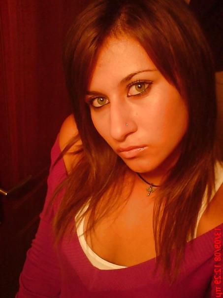 25P Greek Teen Girls
