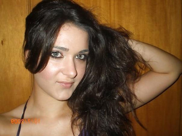 25P Greek Teen Girls