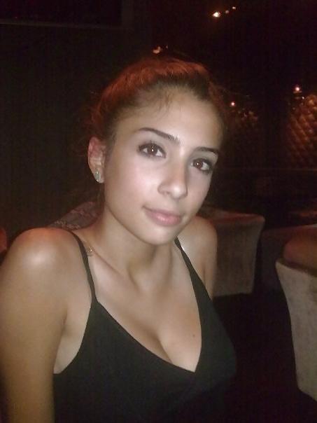 25P Greek Teen Girls