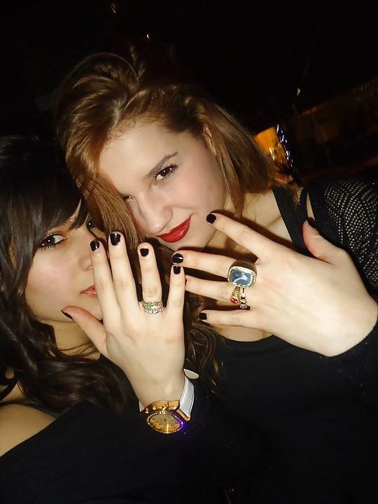 25P Greek Teen Girls
