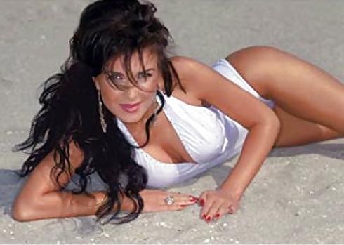25P Monica Barladeanu
