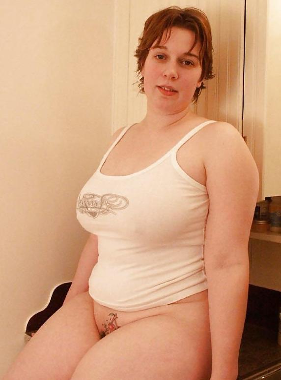25P Big Tits Fat Ass Chub Rowan im Pyjama!
