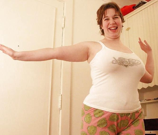 25P Big Tits Fat Ass Chub Rowan im Pyjama!