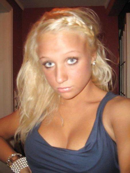 25P Norwegian Girls