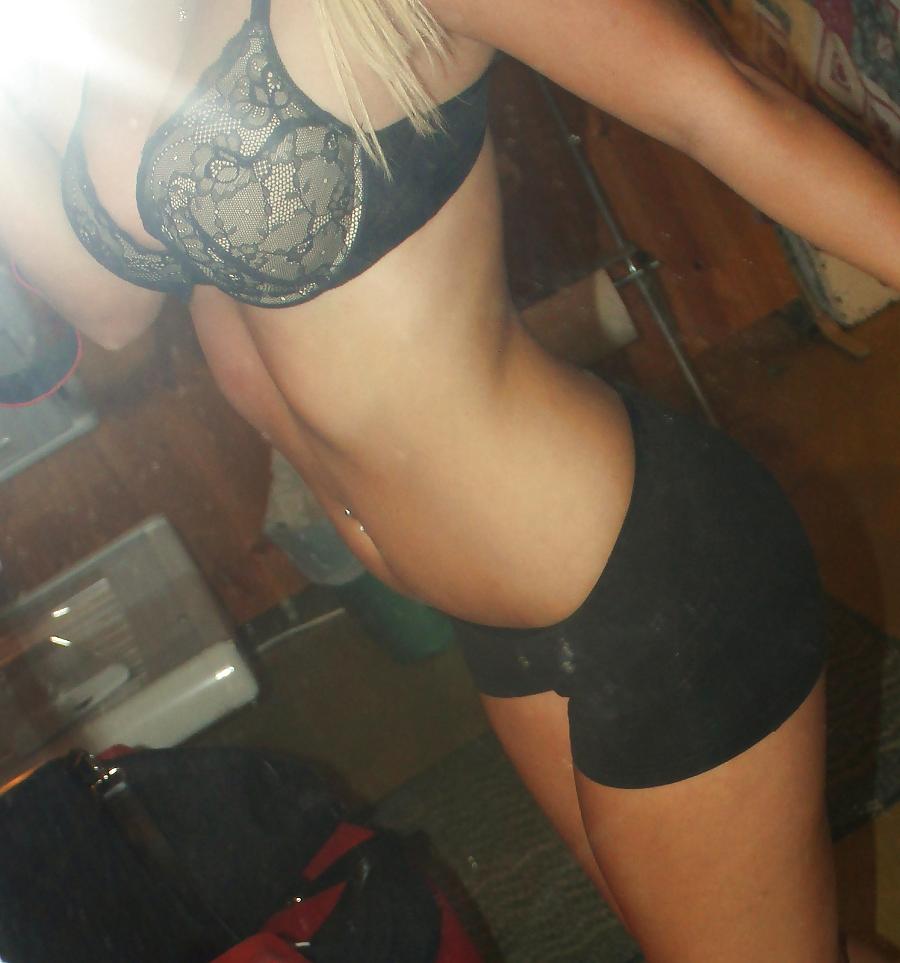 25P Norwegian Girls