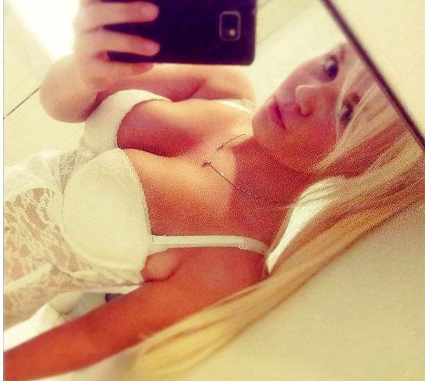 25P Norwegian Girls
