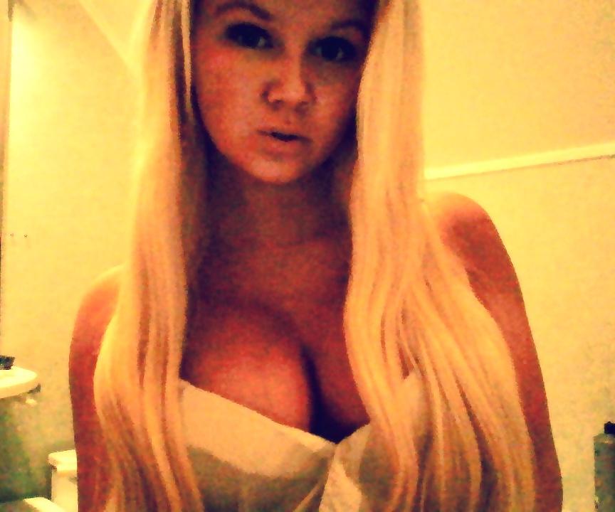 25P Norwegian Girls