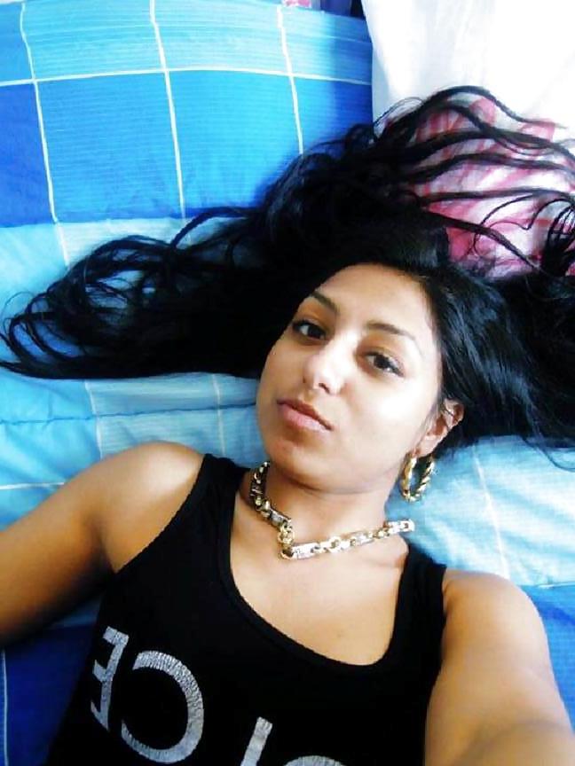 12P Romanian girl: marina